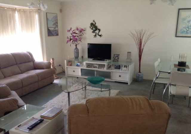 Quaint and Quiet 2 Bedroom Delight!