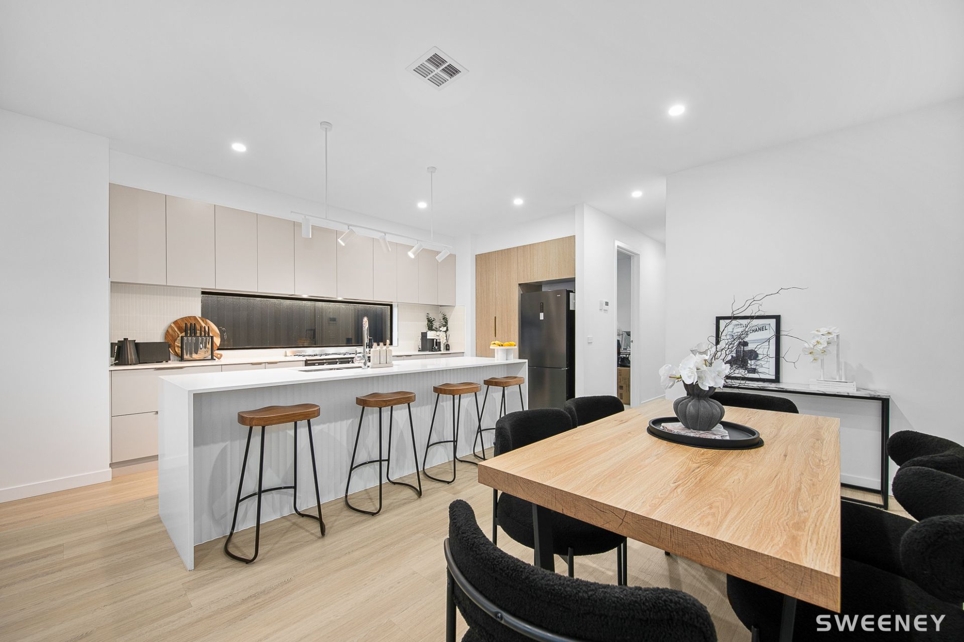 31a Corrigan Avenue, Brooklyn - Thumbnail 6