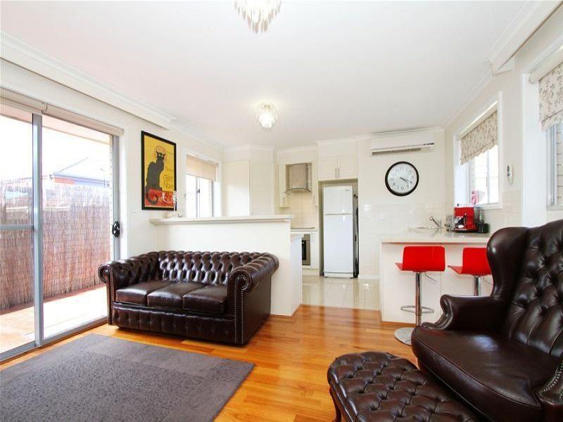 6/45 Collins Street, Thornbury
