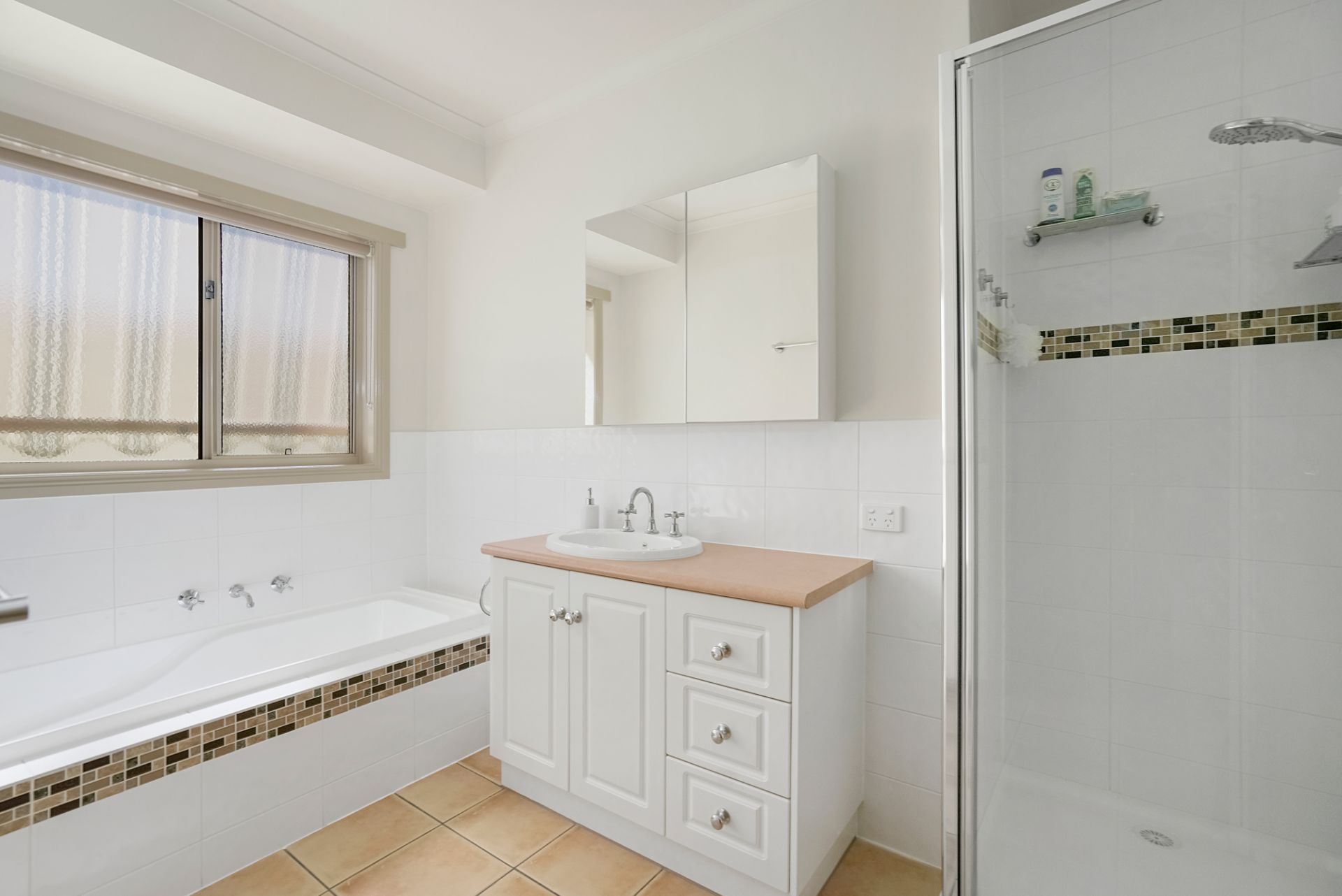19 Parkview Drive, Alfredton, Alfredton - Thumbnail 6