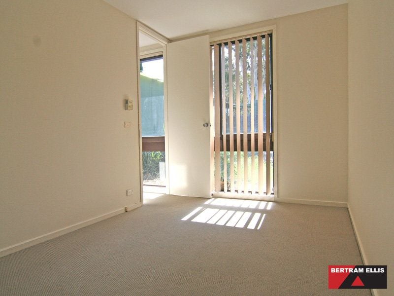 73 Chirnside Circuit, Kambah - Thumbnail 7