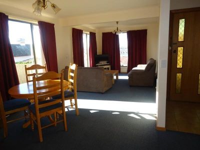 2/42B Macfie Street, DEVONPORT, Devonport - Thumbnail 3