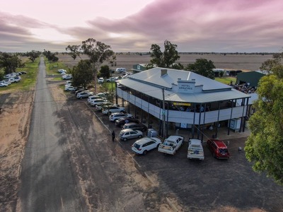Freehold Hotel for Sale - Armatree Hotel, Armatree