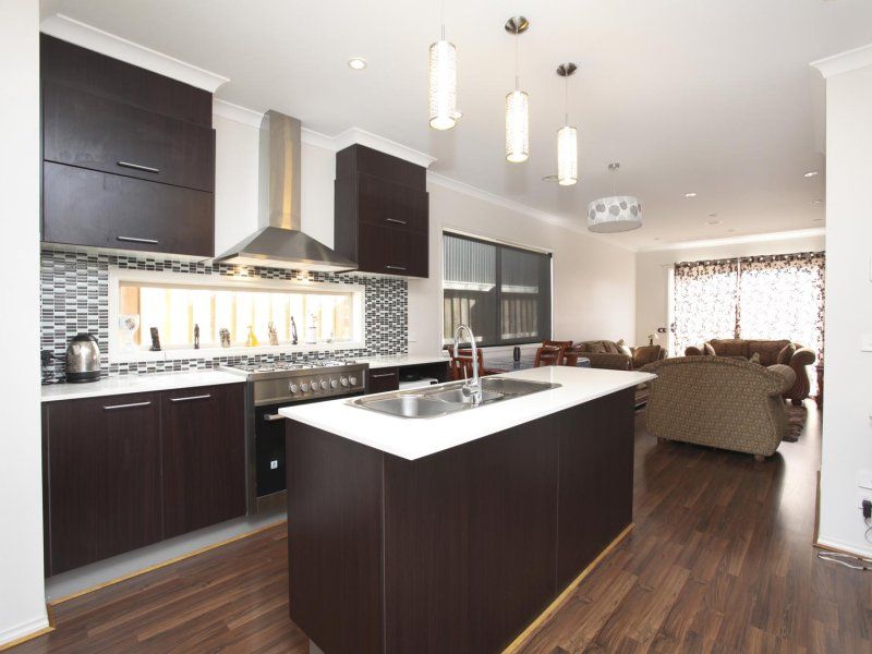 8 Hobart Way, Taylors Hill - Thumbnail 4