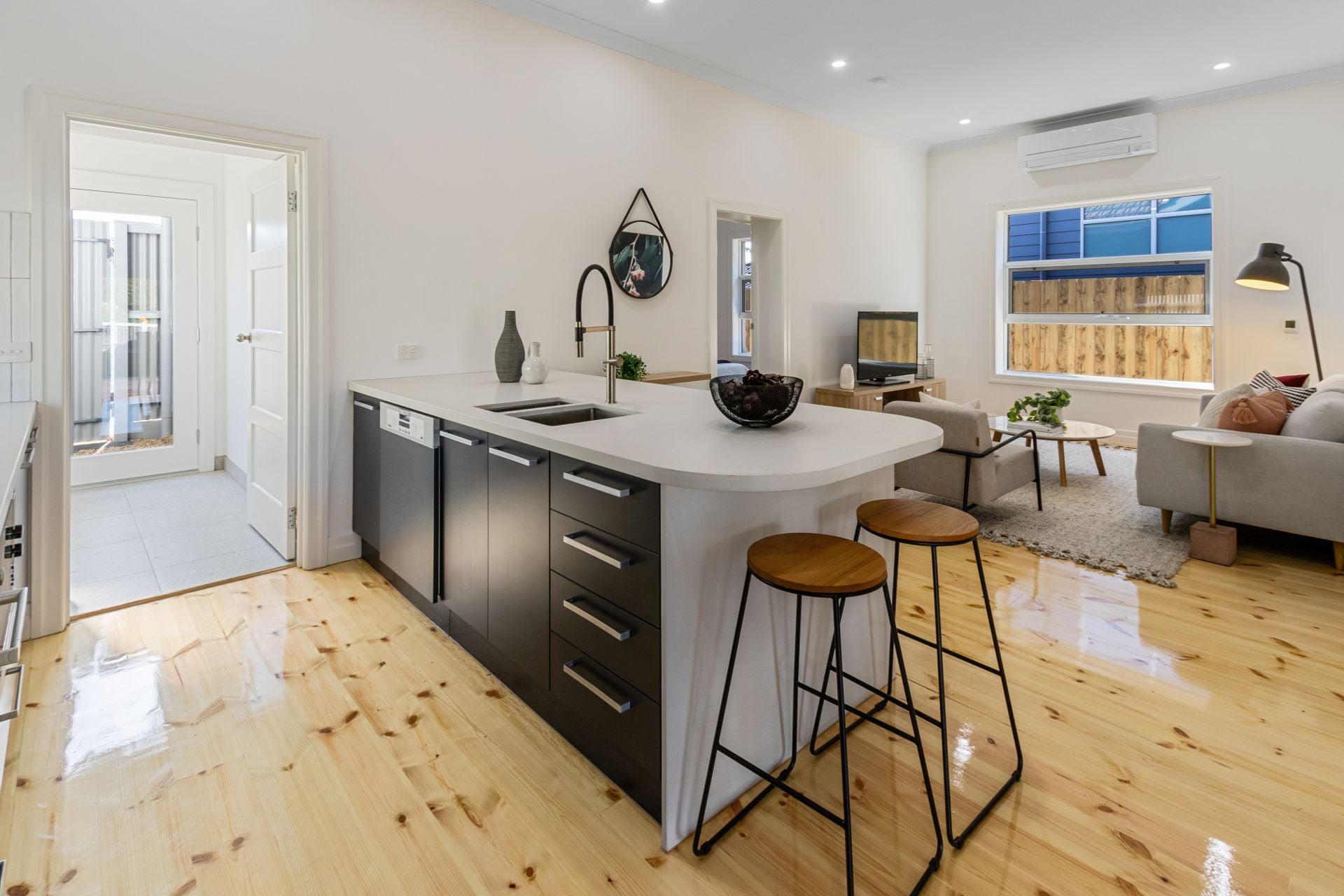 Contemporary Finishes. Classic Facade.