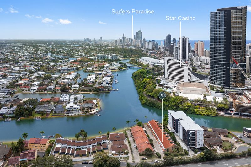 8/11 Hooker Boulevard, Broadbeach Waters - Thumbnail 4
