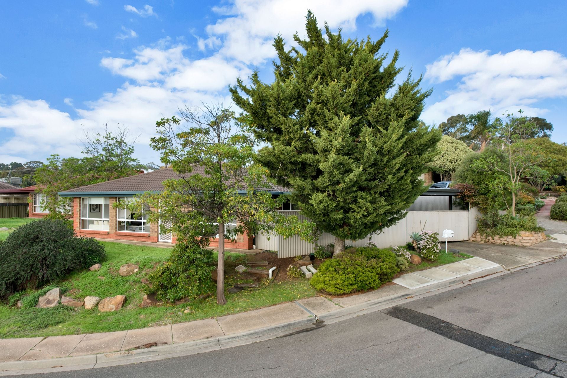 2A Heylen Court HACKHAM SA