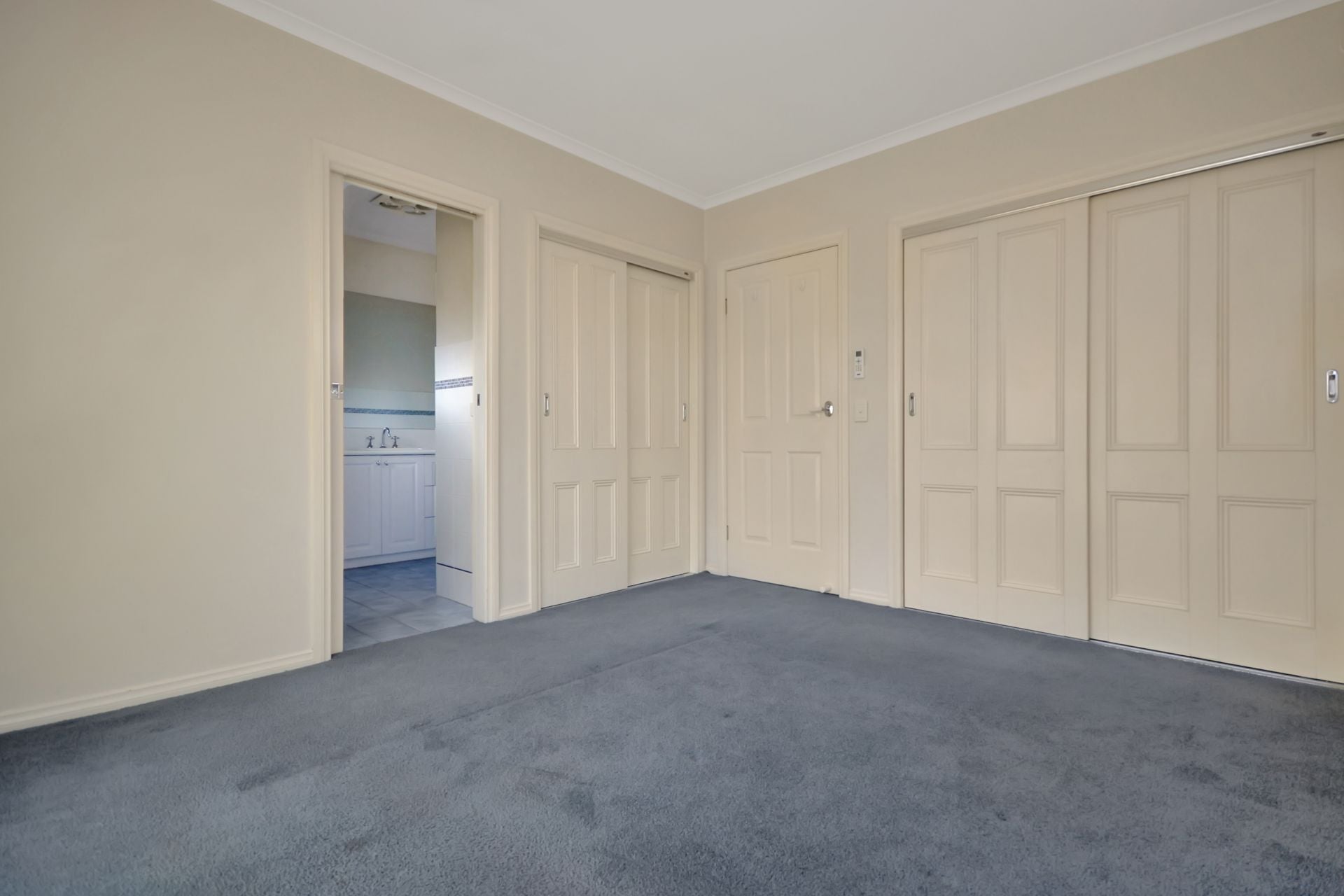 SPACIOUS WITH A SUPERB LOCATION