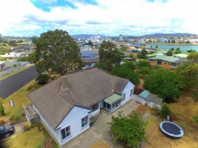 2 Pardoe Street, EAST DEVONPORT, East Devonport - Thumbnail 3