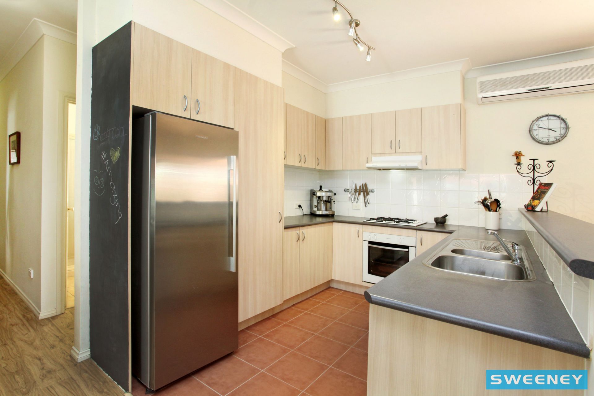 26 Tamborine Way, Caroline Springs - Thumbnail 3