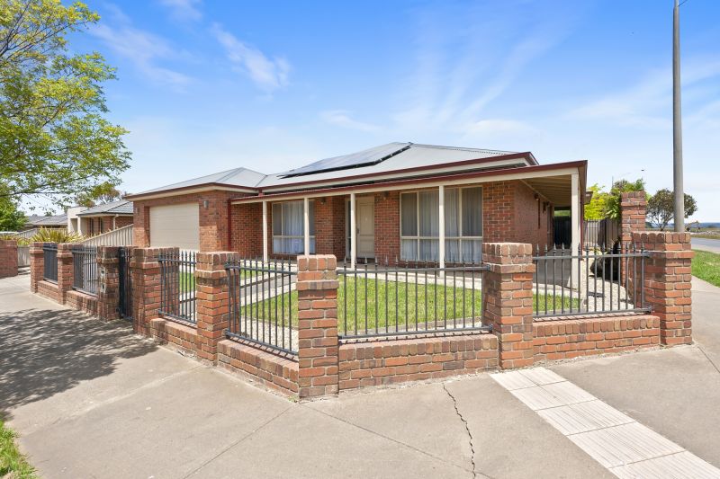 2 Creekstone Drive Alfredton VIC, Alfredton - Thumbnail 4