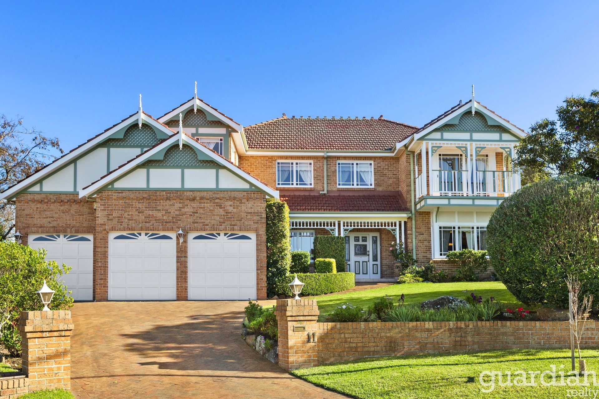 11 Stirling Court Castle Hill NSW, Castle Hill - Thumbnail 2