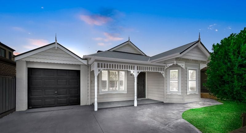 14 Liriope Green, Caroline Springs - Thumbnail 2