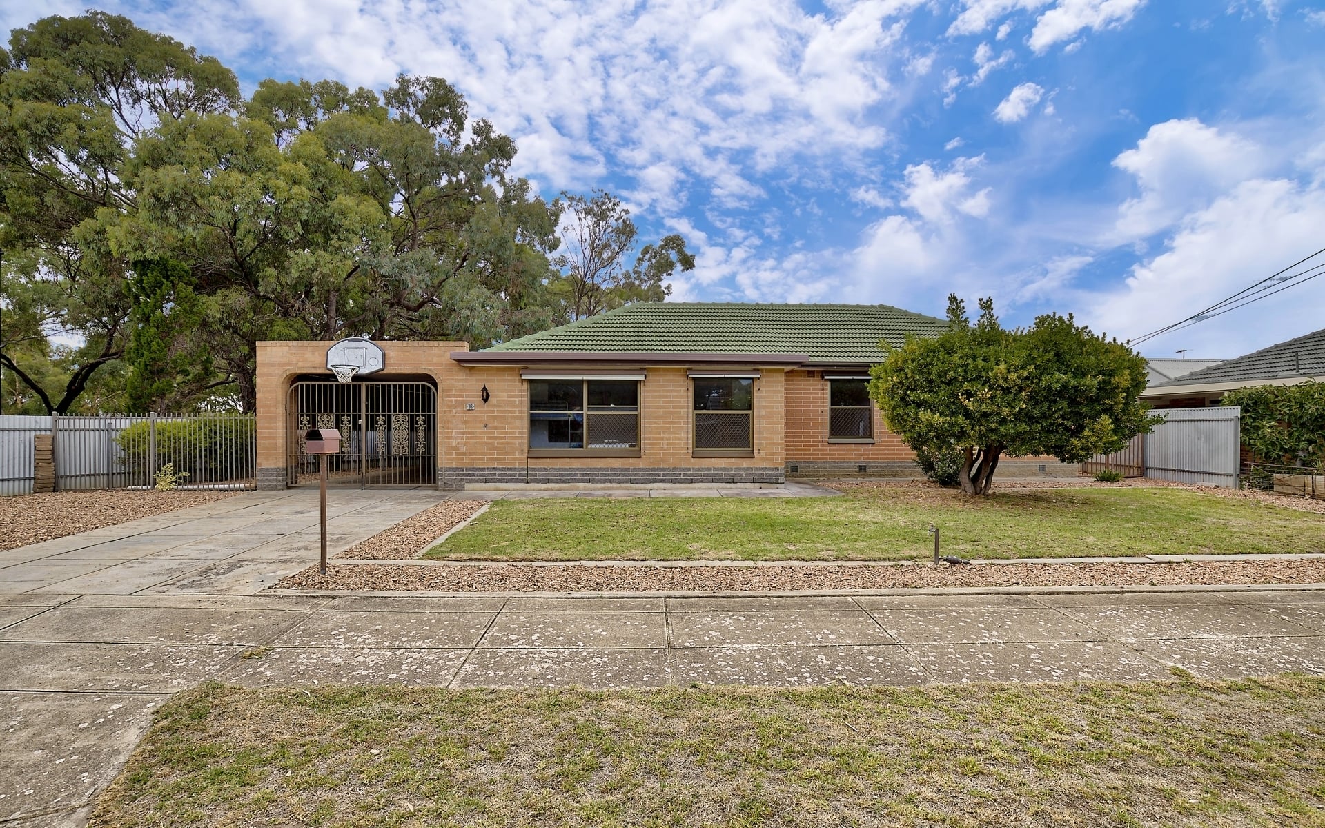 16  Diosma Crescent Lockleys 5032