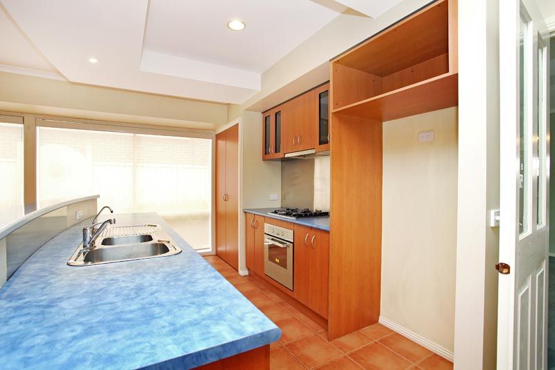27 Herrington Turn, Caroline Springs - Thumbnail 3