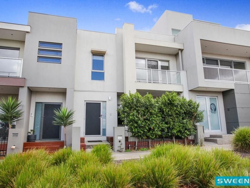 27 Garretty Road, Caroline Springs - Thumbnail 2