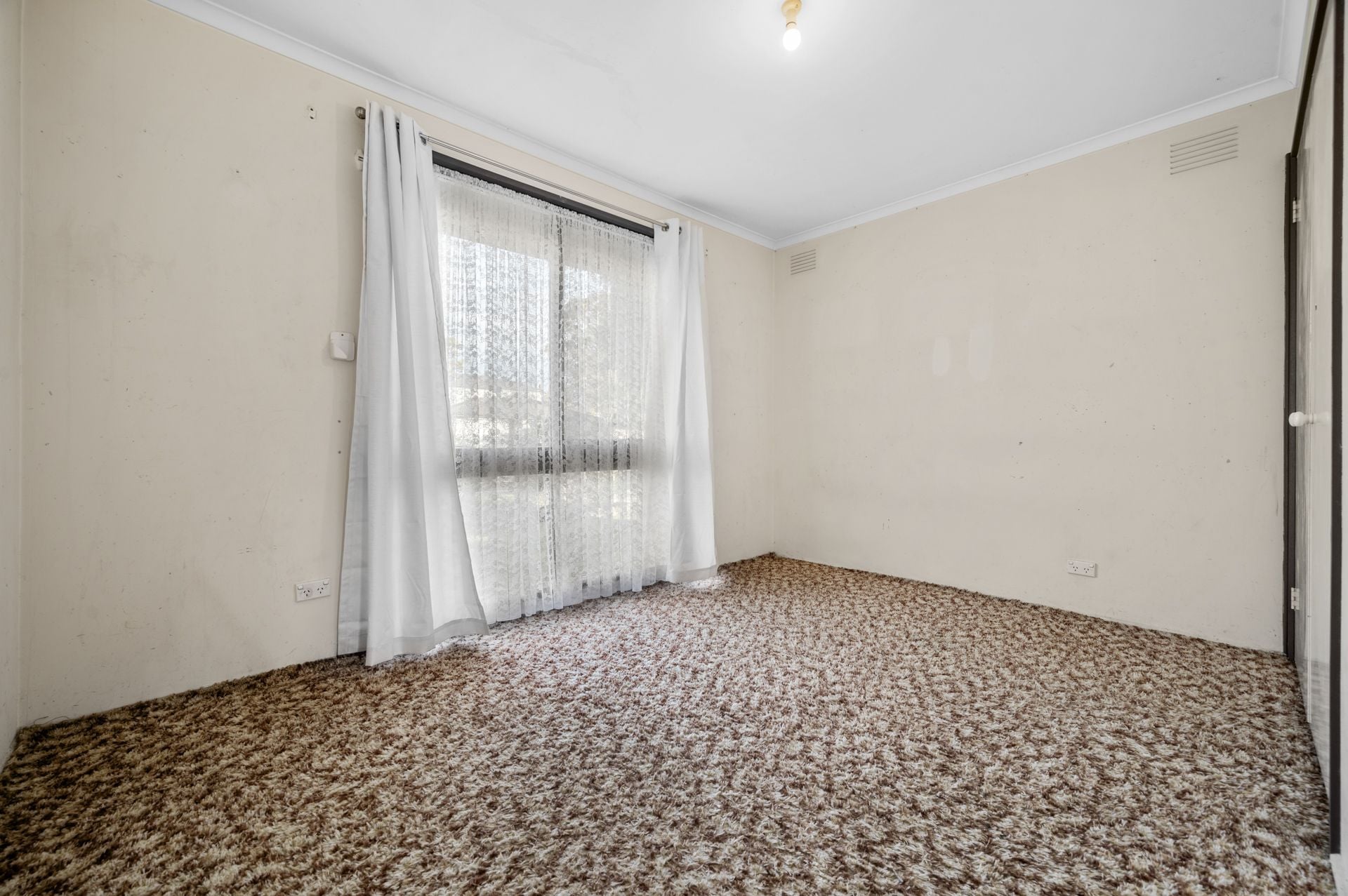 Prime Location For Home Or Investment