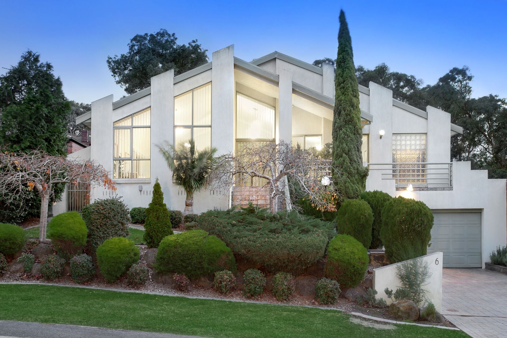 Real Estate For Sale 6 Symon Crescent Greensborough , VIC