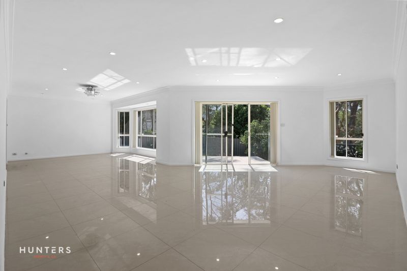 27-31 Woodstream Crescent, Kellyville