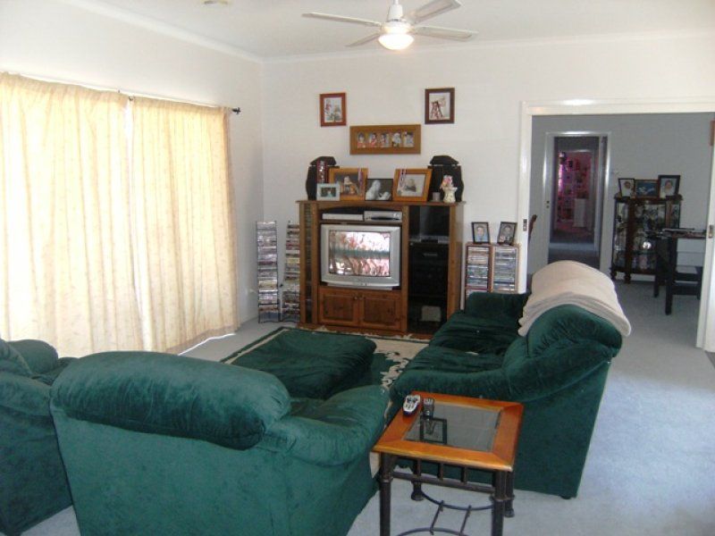 6 Wales Court, Hillside - Thumbnail 4
