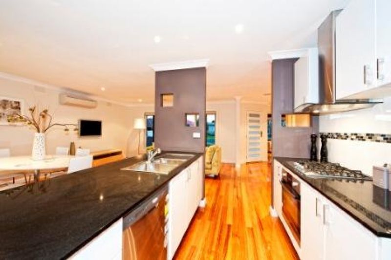 8 Noordenne Avenue, Seaholme - Thumbnail 4