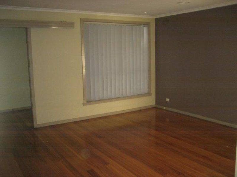 3 BEDROOM HOME IN A GREAT LOCATION!