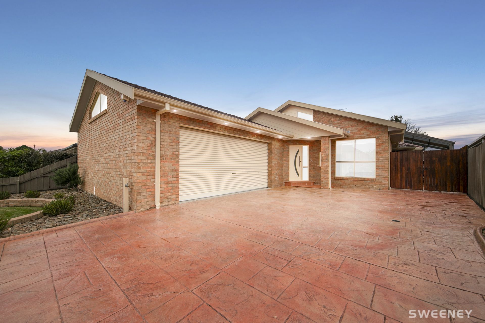 4 Irvine Court, Altona Meadows - Thumbnail 2