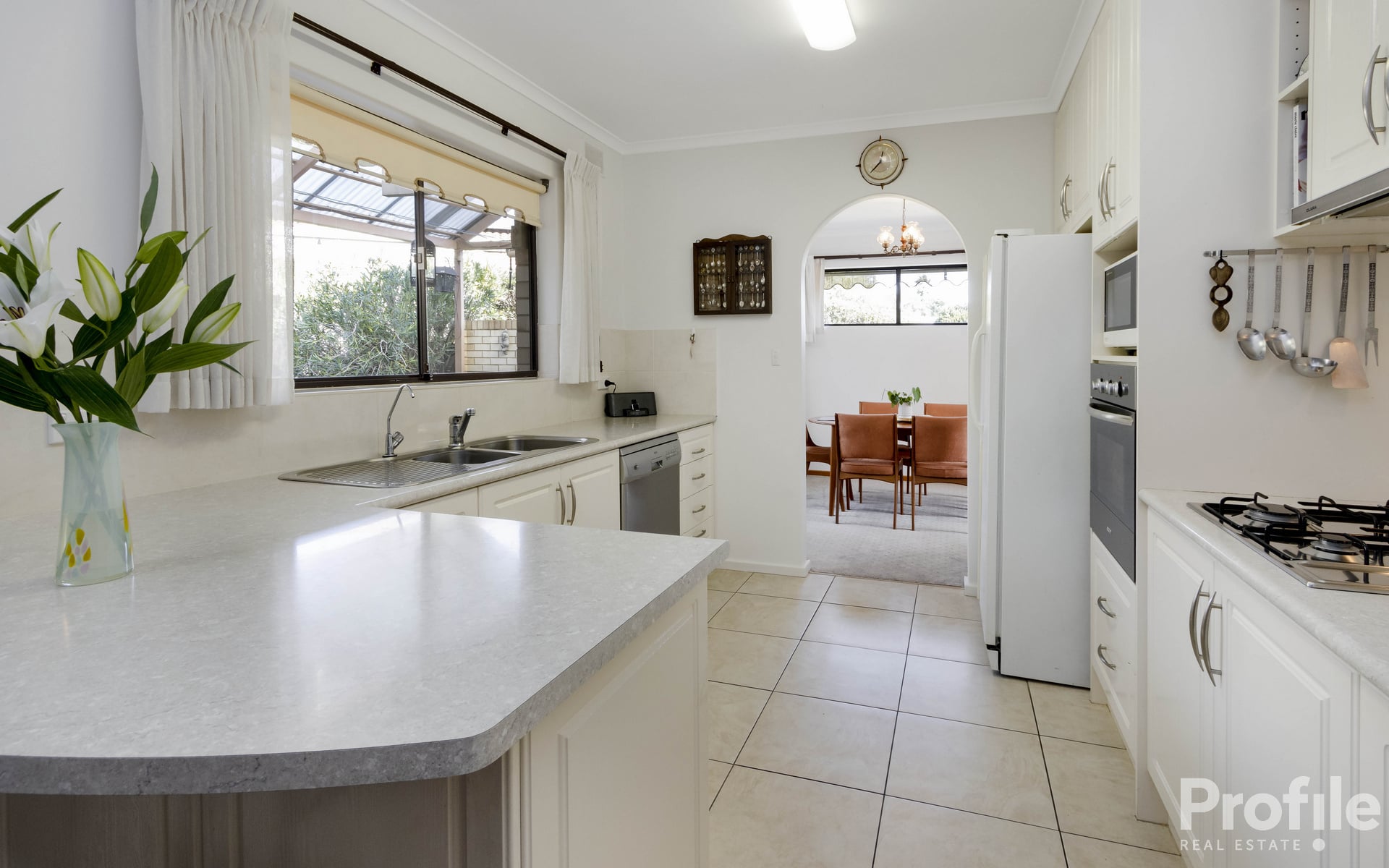 14 Lisa Court Paradise 5075