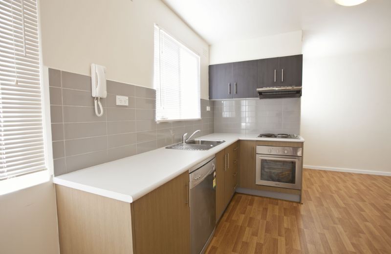10/34 Whitehall Street, Footscray - Thumbnail 4