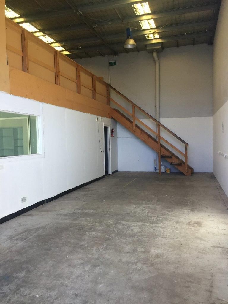 GREAT OFFICE/WAREHOUSE