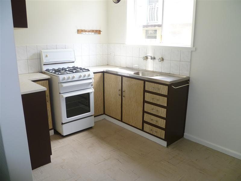 Neat Freshly Painted One Bedroom Apartment in Convenient Location
