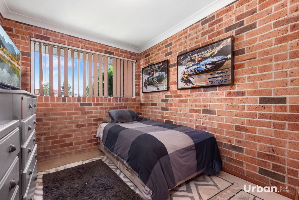 Mcgraths Hill 2/1 Albert Street