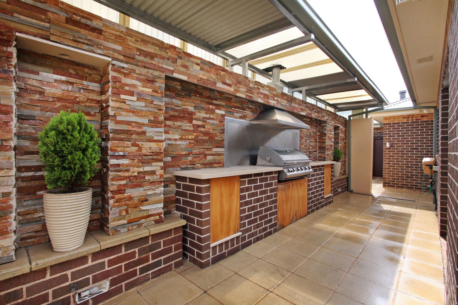 10 Smethwick Green, Caroline Springs - Thumbnail 4