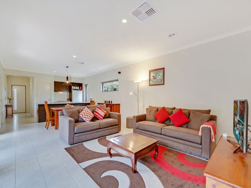 33 Erskine Road MERNDA, Mernda - Thumbnail 4