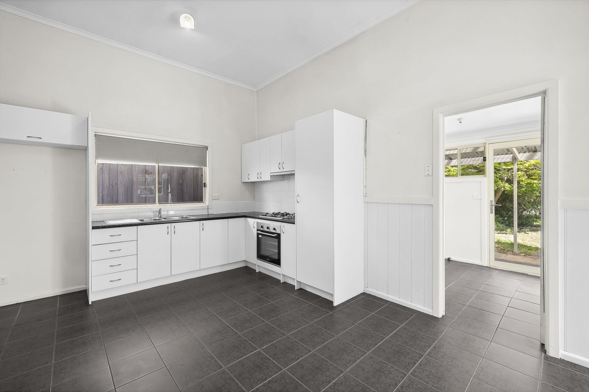 410 Eureka Street, Eureka, Eureka - Thumbnail 7