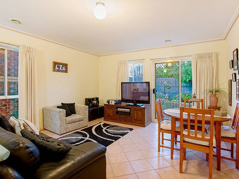 43 Henry Drive, Altona Meadows - Thumbnail 3
