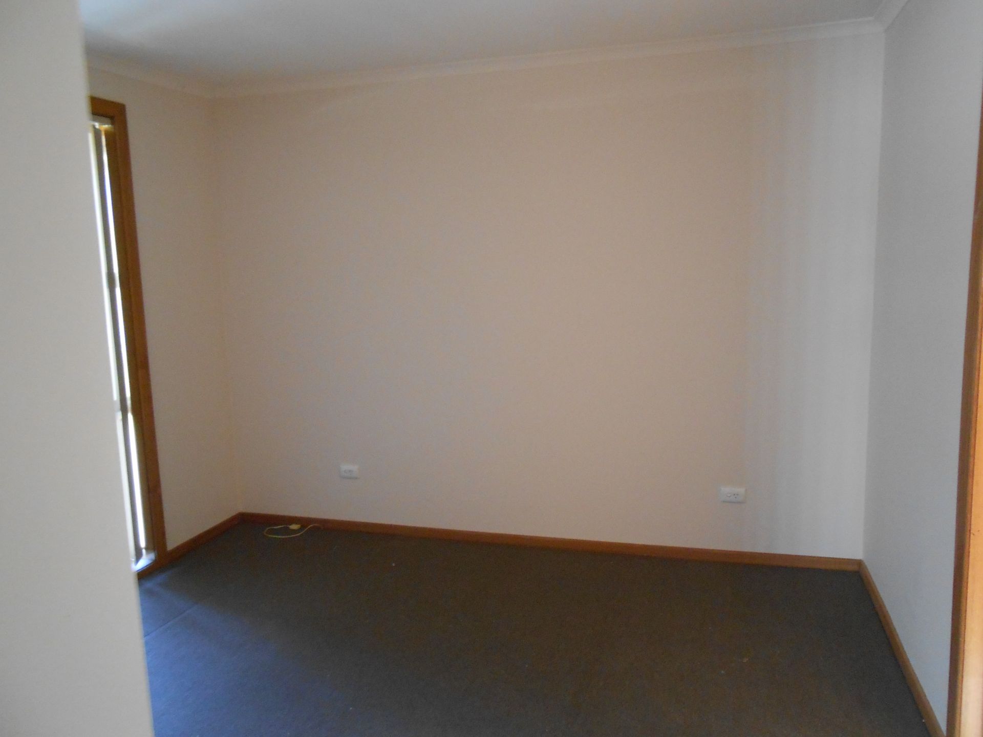 Home Unit, No Maintenance!