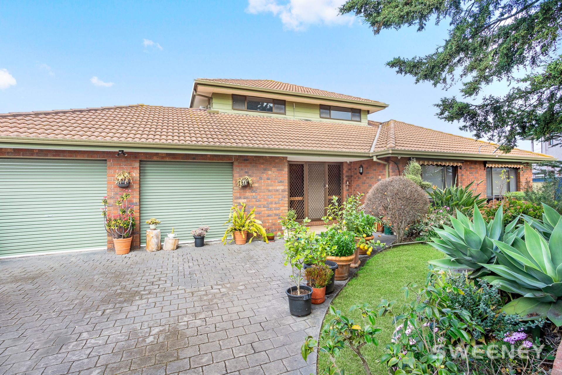 5 Clement Court, Altona Meadows - Thumbnail 2