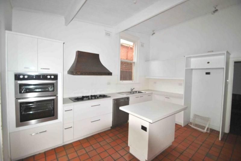 16 Rockbrook Road, St Kilda East - Thumbnail 6
