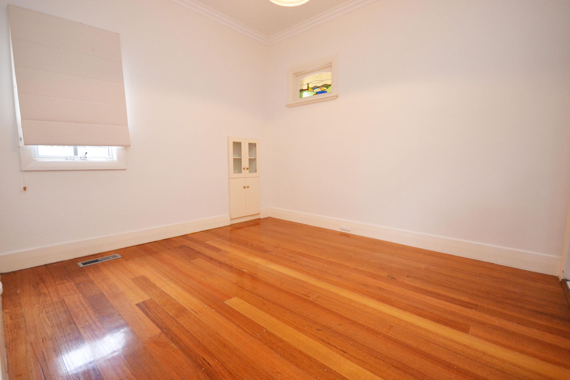 LARGE FAMILY HOME!