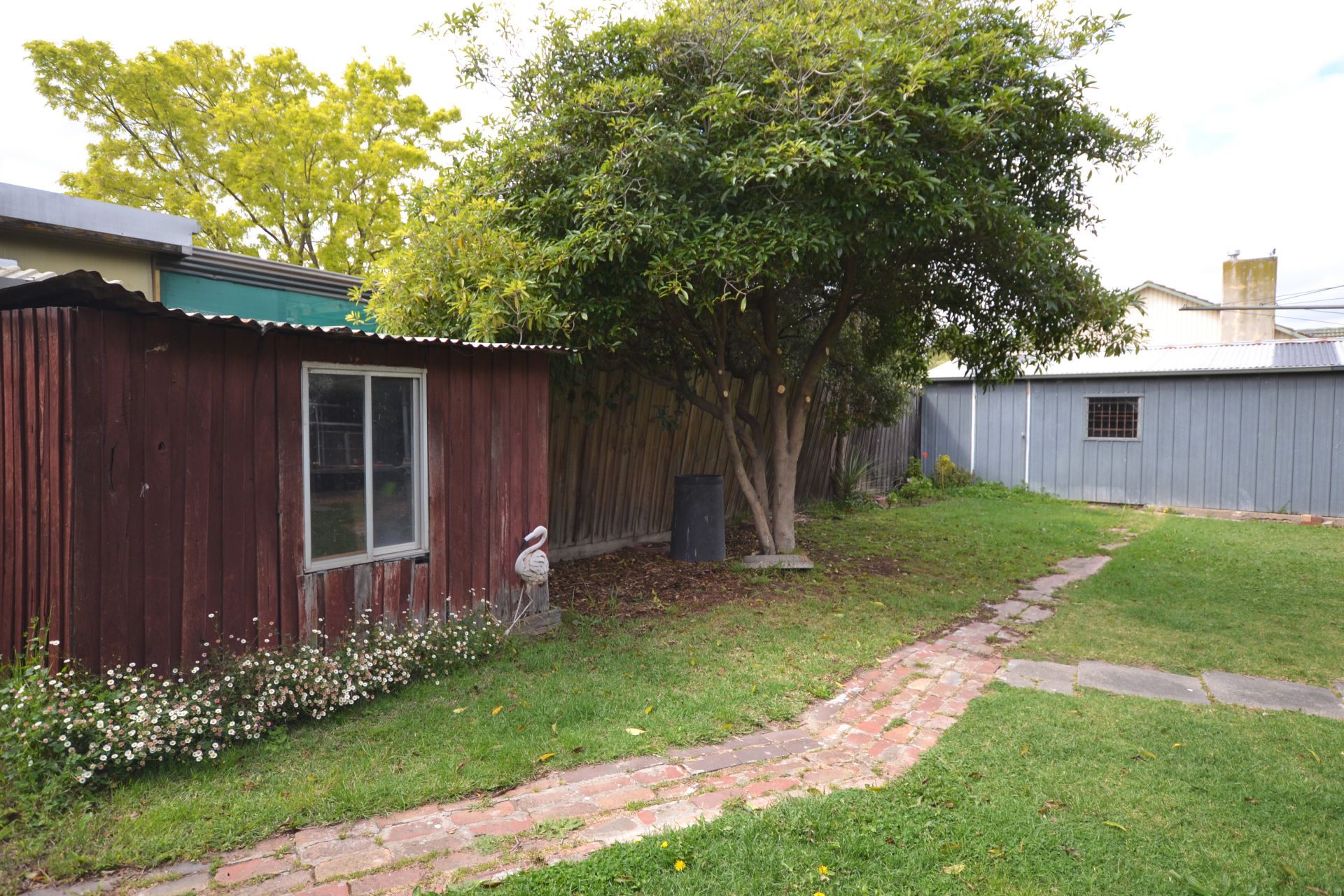 THREE BEDROOM IN GREAT LOCATION