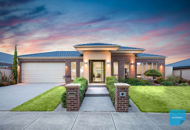 87 Tenterfield Drive, Burnside Heights - Thumbnail 2