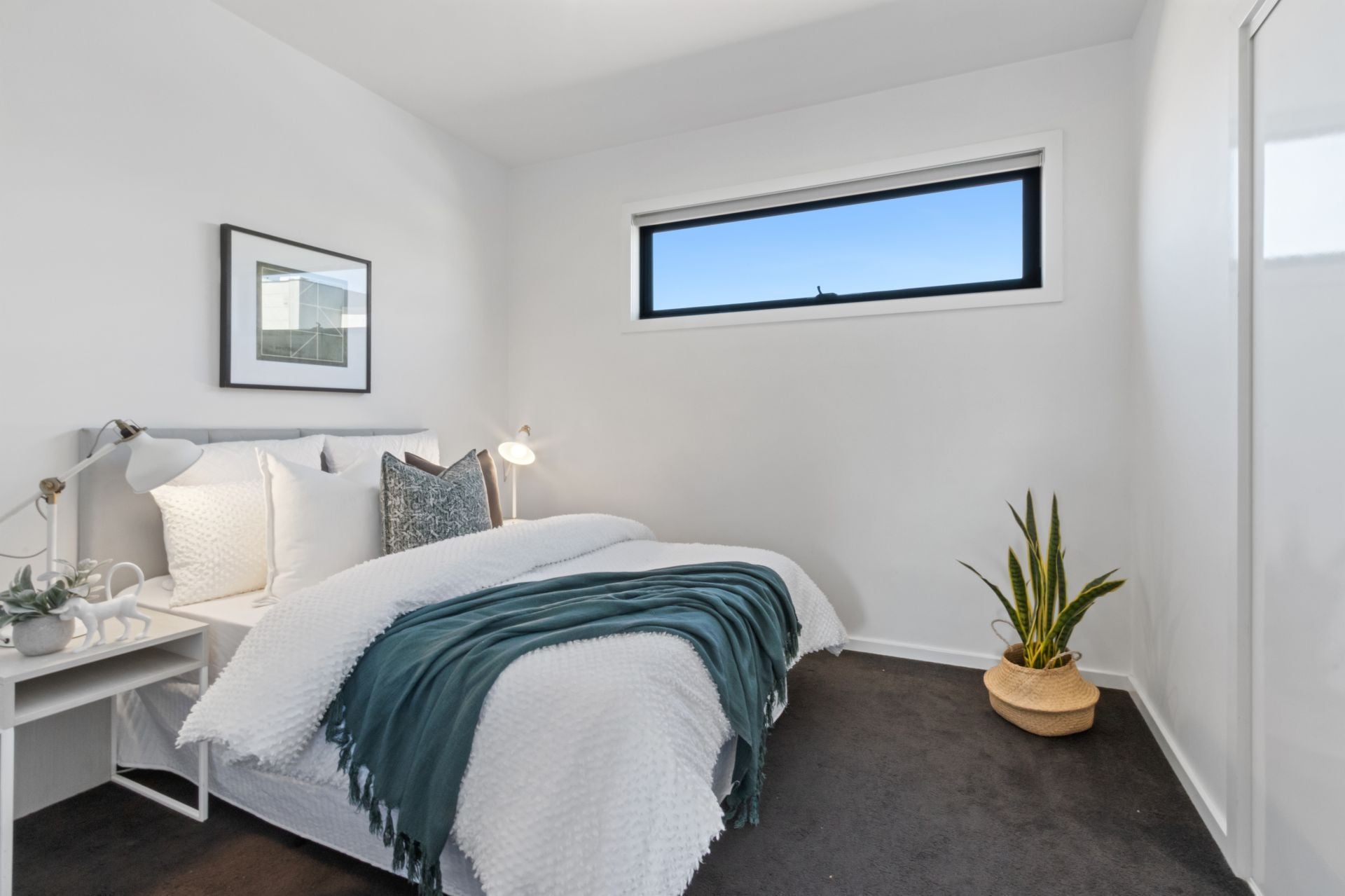 Contemporary Living In A Well-Connected Neighbourhood