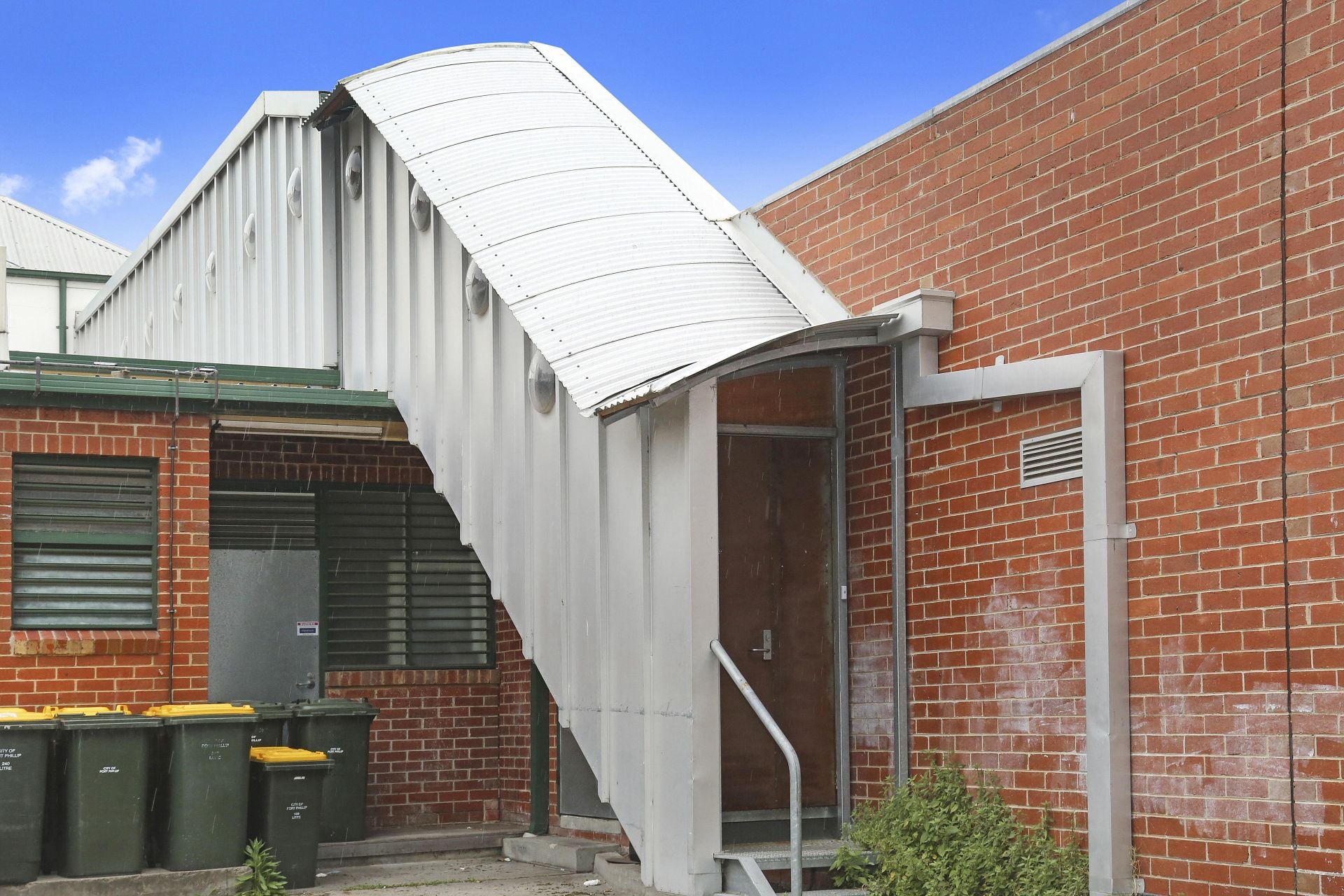 OPEN WED 12:30-1PM & SAT 9-9:30AM INSPECT VIA LALOR STREET
IN THE HEART OF BAY STREET