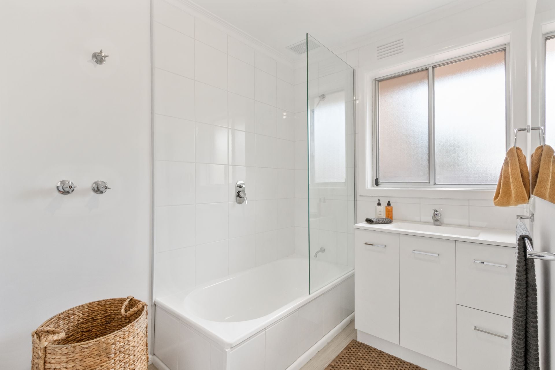 Exceptional Oakhill Opportunity