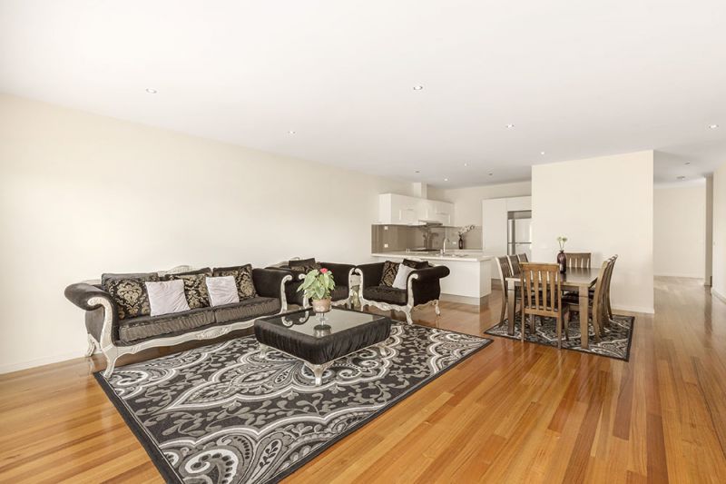 2/148 Anderson Creek Road, Doncaster East - Thumbnail 2