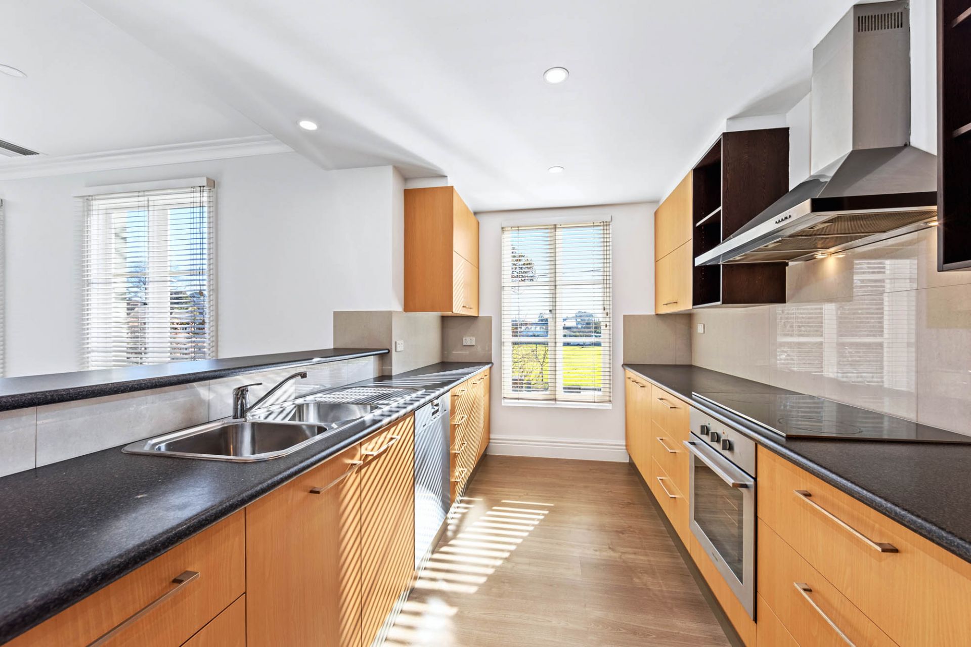 441A Hawthorn Road, Caulfield South - Thumbnail 4