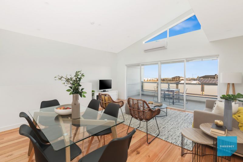2/19 Lockwood Court, Fraser Rise - Thumbnail 4