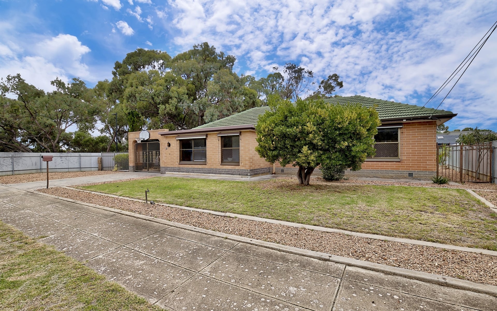 16  Diosma Crescent Lockleys 5032