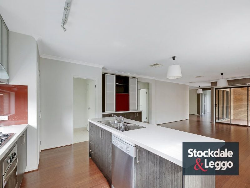 33 Tarwin Drive MERNDA, Mernda - Thumbnail 8
